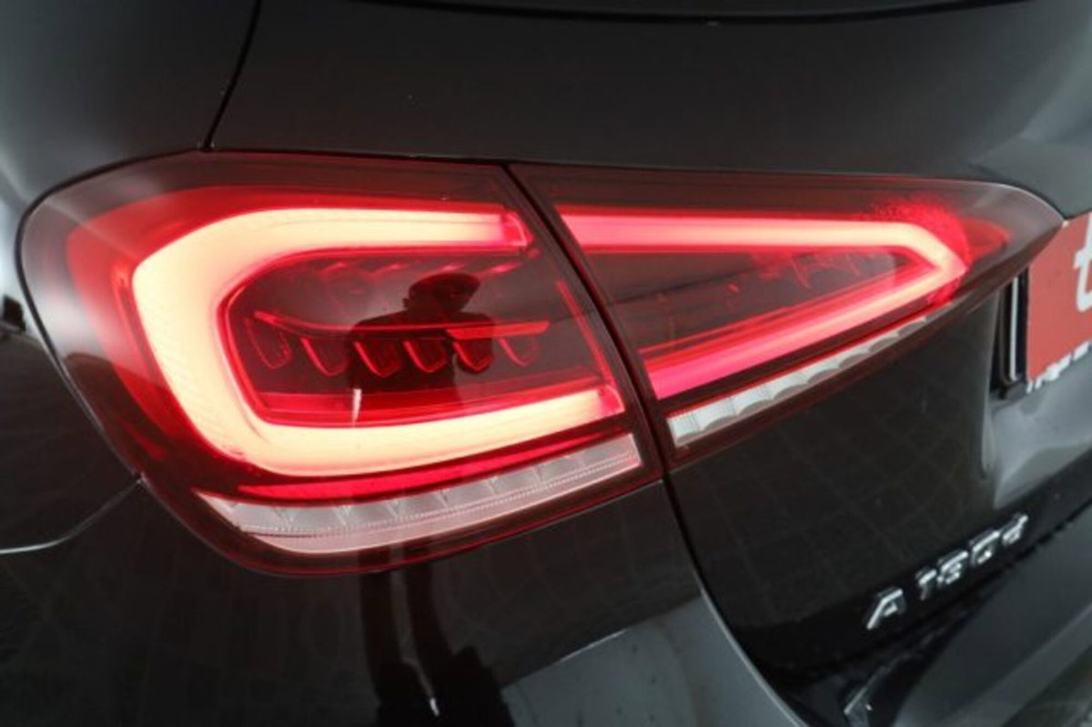 Mercedes-Benz Classe A 180 d Automatic Sport (10)