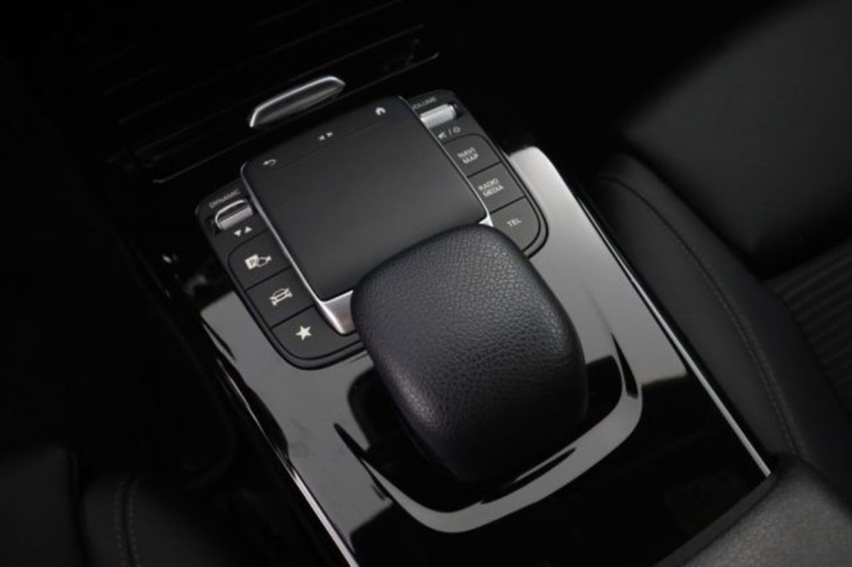 Mercedes-Benz Classe A 180 d Automatic Sport (14)
