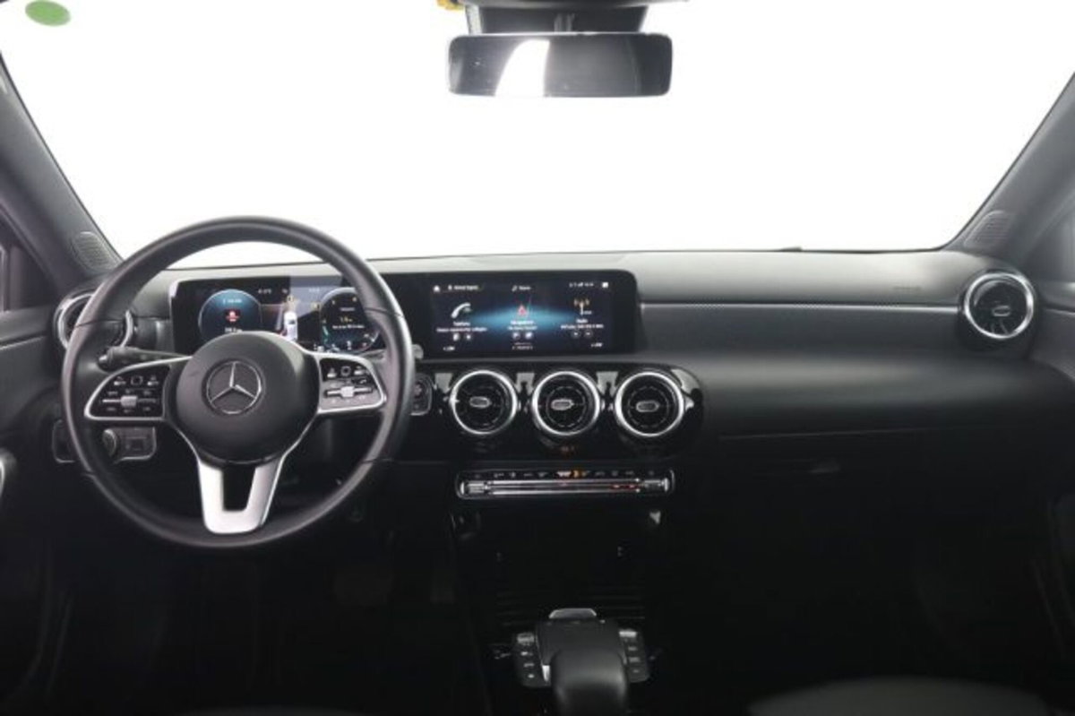 Mercedes-Benz Classe A 180 d Automatic Sport (4)