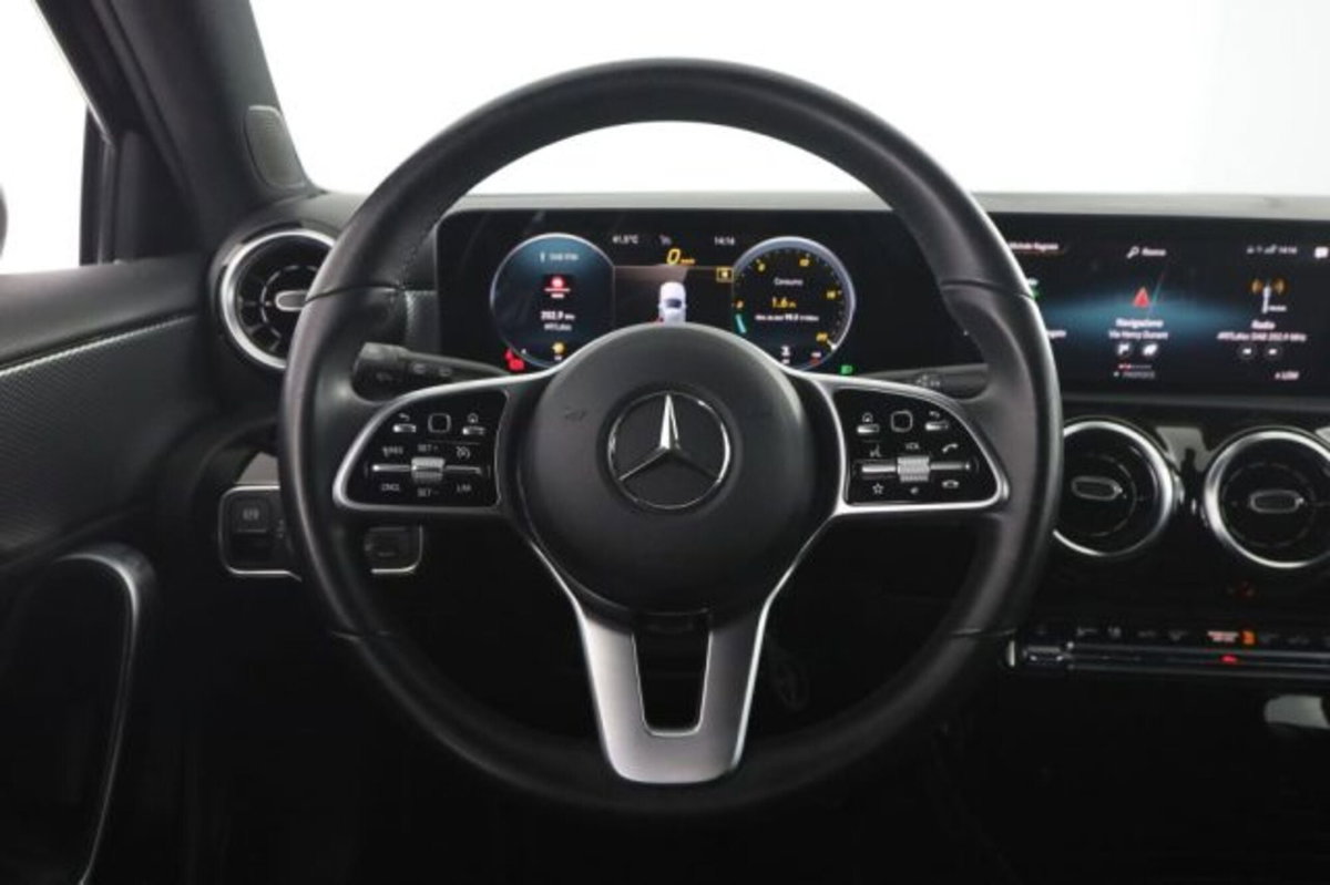 Mercedes-Benz Classe A 180 d Automatic Sport (5)