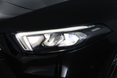 Mercedes-Benz Classe A 180 d Automatic Sport (9)