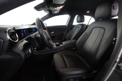 Mercedes-Benz Classe A 180 d Automatic Business (2)