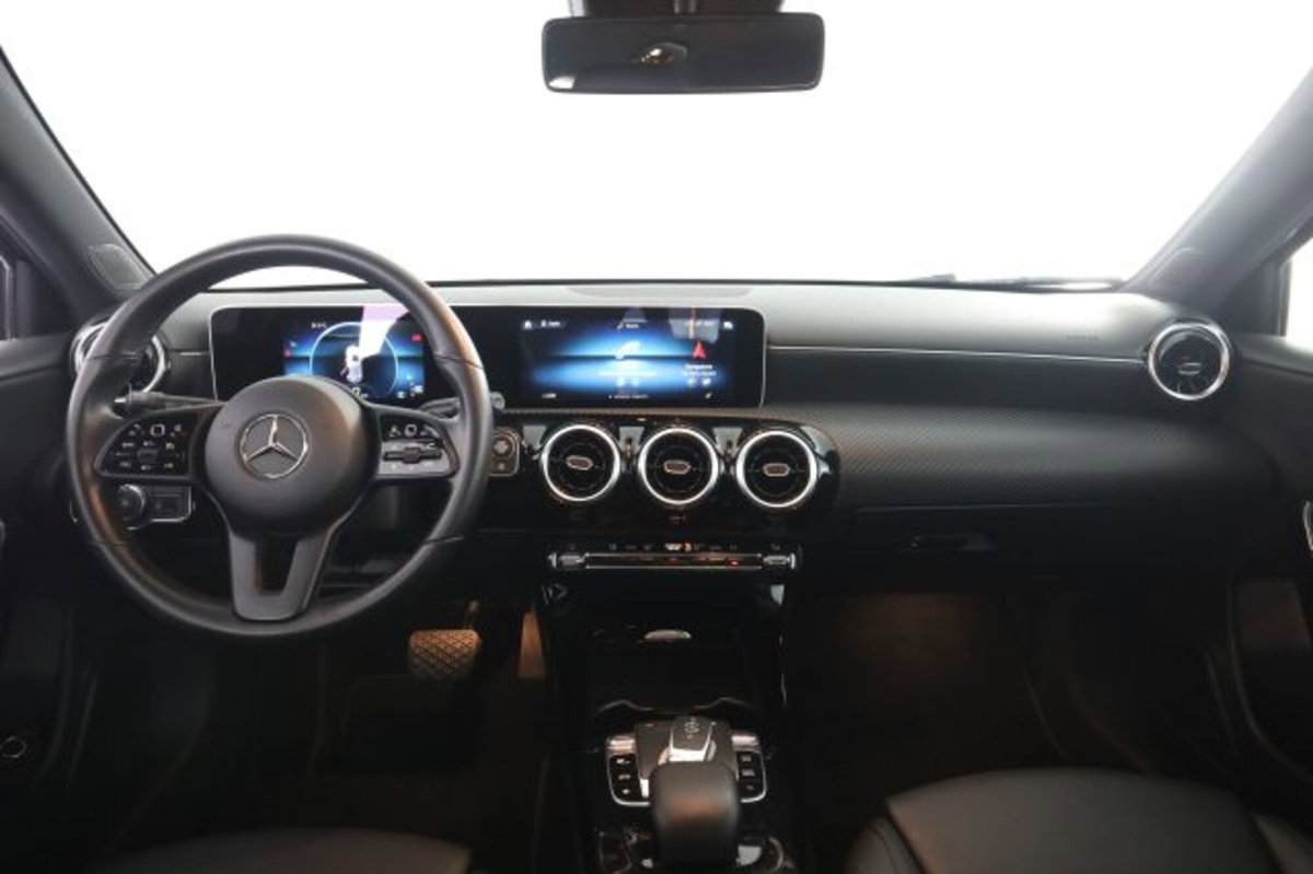 Mercedes-Benz Classe A 180 d Automatic Business (4)