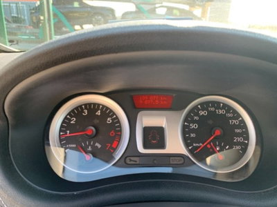 Renault Clio 1.2 75CV 5 porte Live (13)
