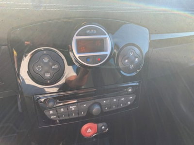 Renault Clio 1.2 75CV 5 porte Live (14)