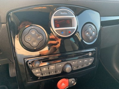 Renault Clio 1.2 75CV 5 porte Live (17)