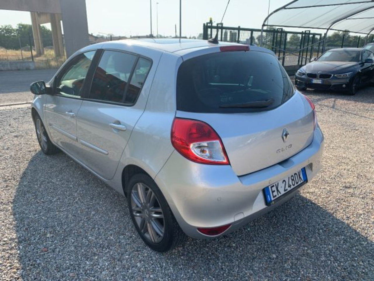 Renault Clio 1.2 75CV 5 porte Live (3)