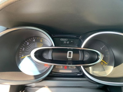 Renault Clio 1.5 dCi 8V 75CV Start&Stop 5 porte Duel (16)
