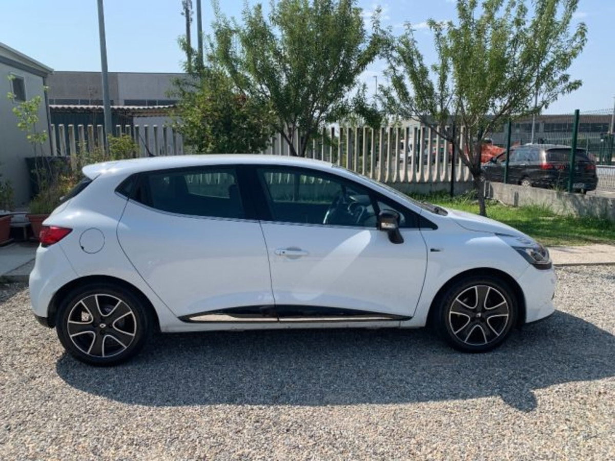 Renault Clio 1.5 dCi 8V 75CV Start&Stop 5 porte Duel (6)