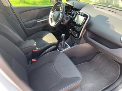 Renault Clio 1.5 dCi 8V 75CV Start&Stop 5 porte Duel (9)