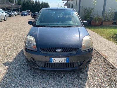 Ford Fiesta 1.4 TDCi 3p. Ghia (2)