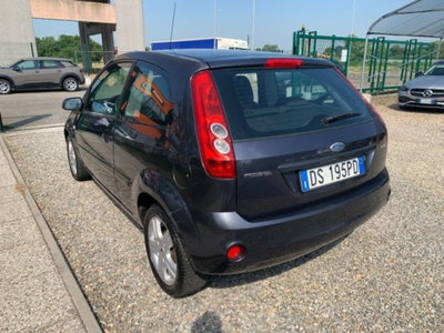 Ford Fiesta 1.4 TDCi 3p. Ghia (7)