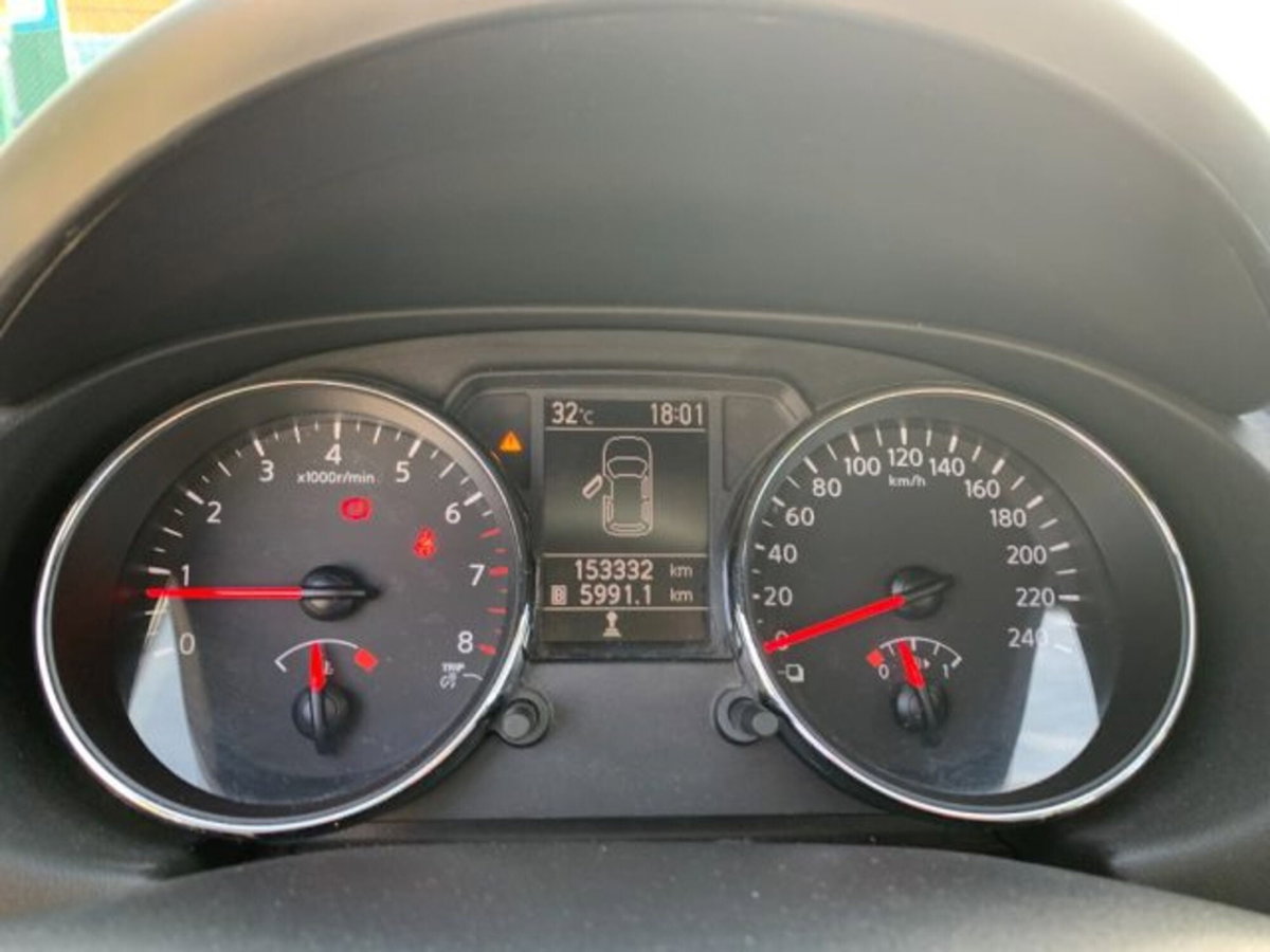 Nissan Qashqai 1.6 16V Visia (14)