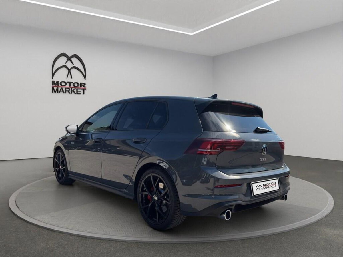Volkswagen Golf GTI Clubsport 2.0 TSI DSG 5p. BlueMotion Technology (8)