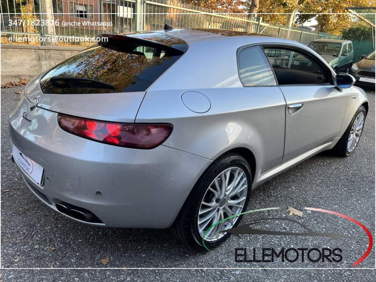 Alfa Romeo Brera 2.4 JTDm 20V (8)
