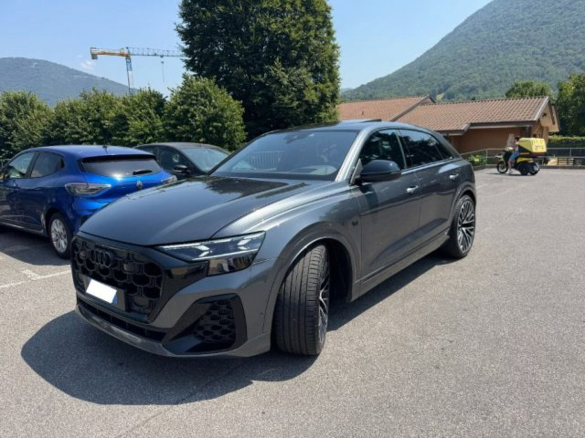 Audi SQ8 4.0 tfsi sport attitude quattro tiptronic (5)