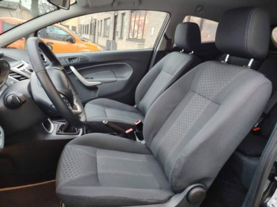 Ford Fiesta 1.4 TDCi 70CV 3 porte Titanium (9)
