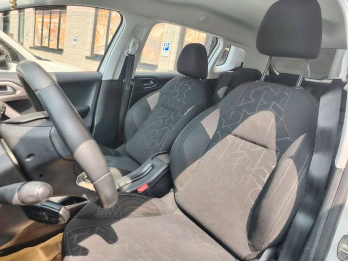 Peugeot 2008 82 Allure (11)