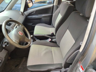 Fiat Sedici 1.6 16V 4x2 Emotion (7)