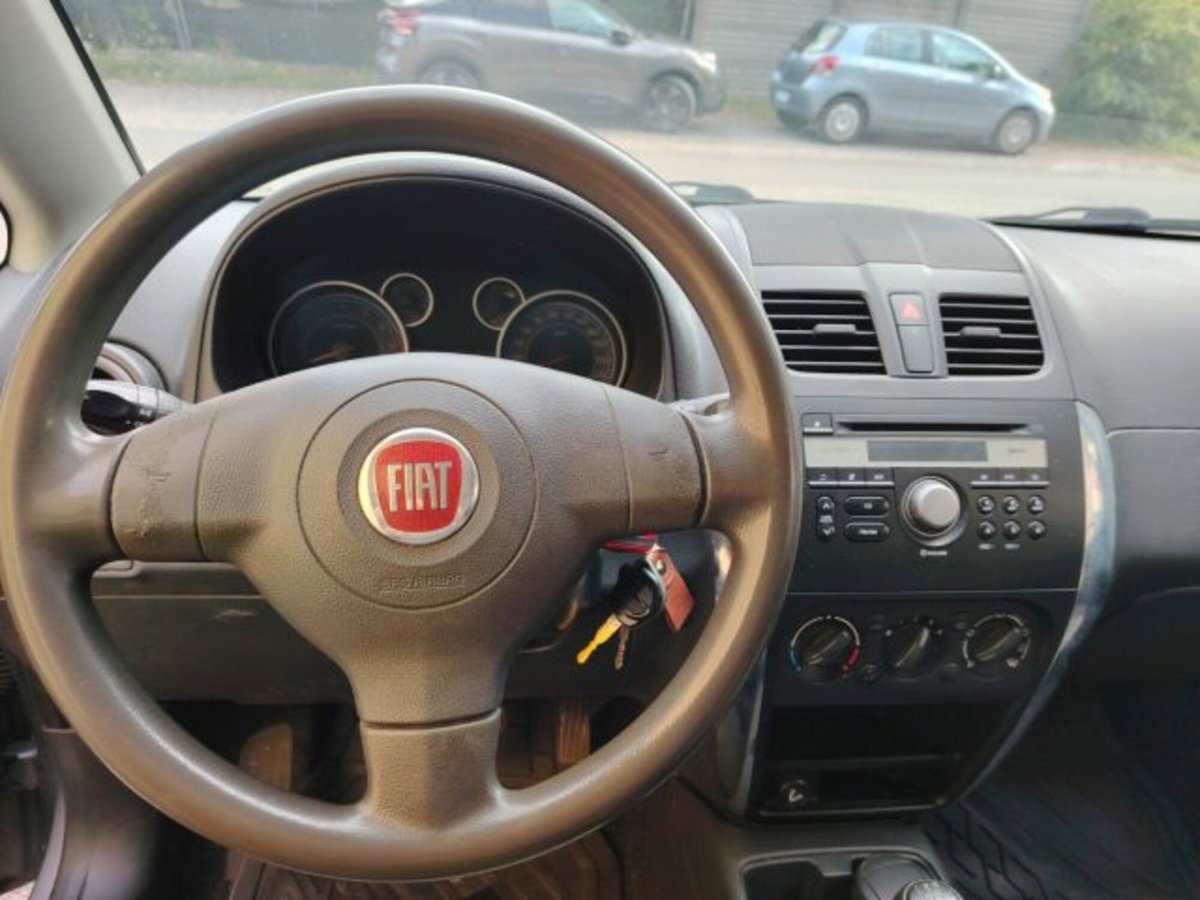 Fiat Sedici 1.6 16V 4x2 Emotion (8)
