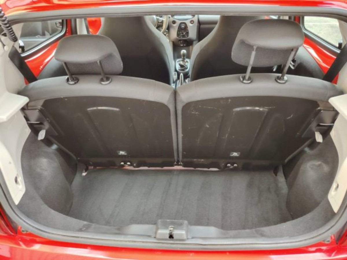 Peugeot 108 72 5 porte Allure (17)