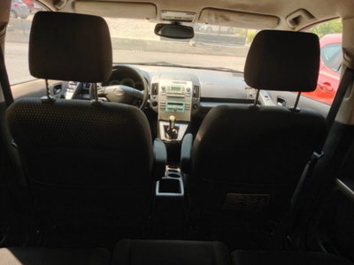 Toyota Corolla Verso 1.8 16V Sol (14)