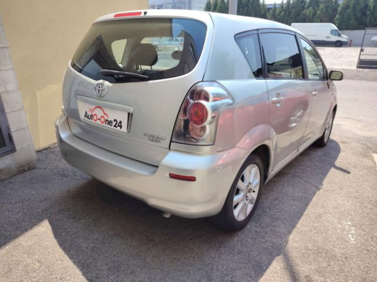 Toyota Corolla Verso 1.8 16V Sol (5)