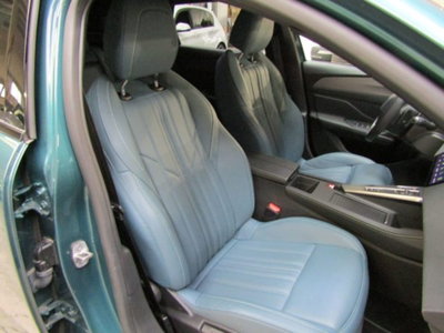 Peugeot 308 SW PureTech Turbo 130 S&S EAT8 GT Pack (18)