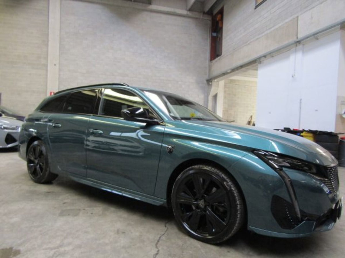 Peugeot 308 SW PureTech Turbo 130 S&S EAT8 GT Pack (3)