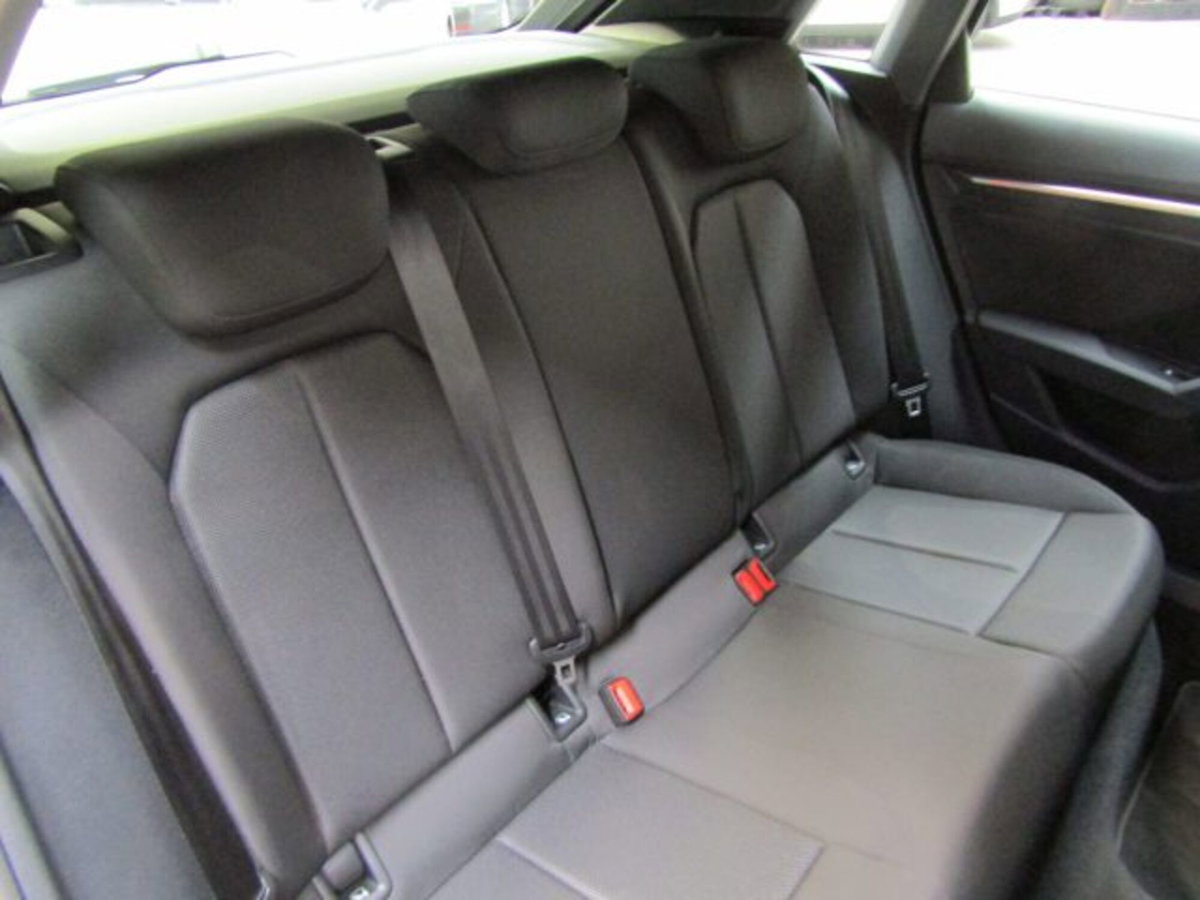 Audi A3 Sportback 30 TFSI Business Advanced (13)