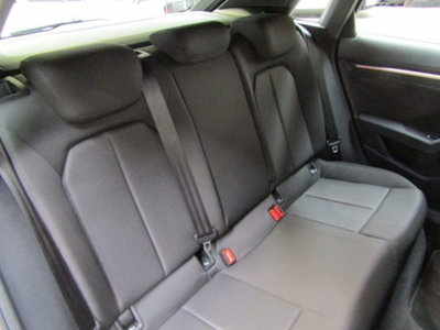 Audi A3 Sportback 30 TFSI Business Advanced (13)