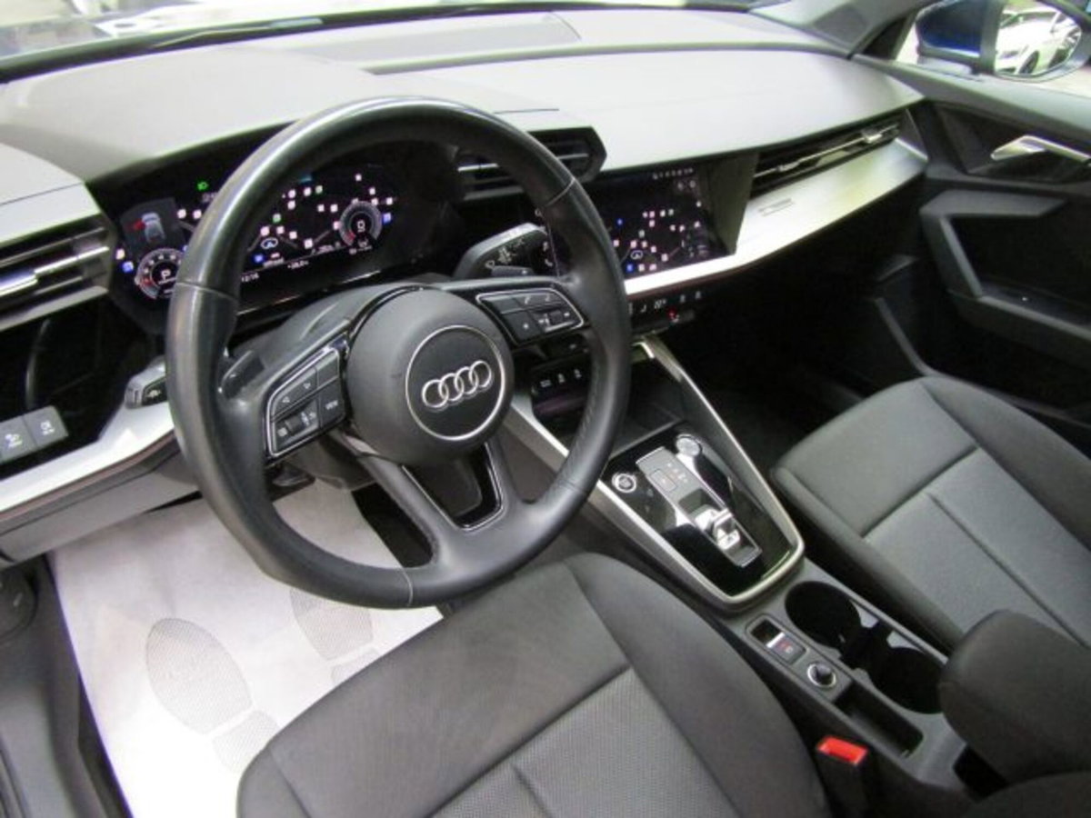 Audi A3 Sportback 30 TFSI Business Advanced (8)