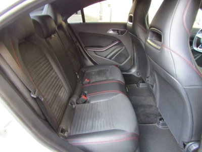 Mercedes-Benz CLA 220 CDI Automatic Premium (11)