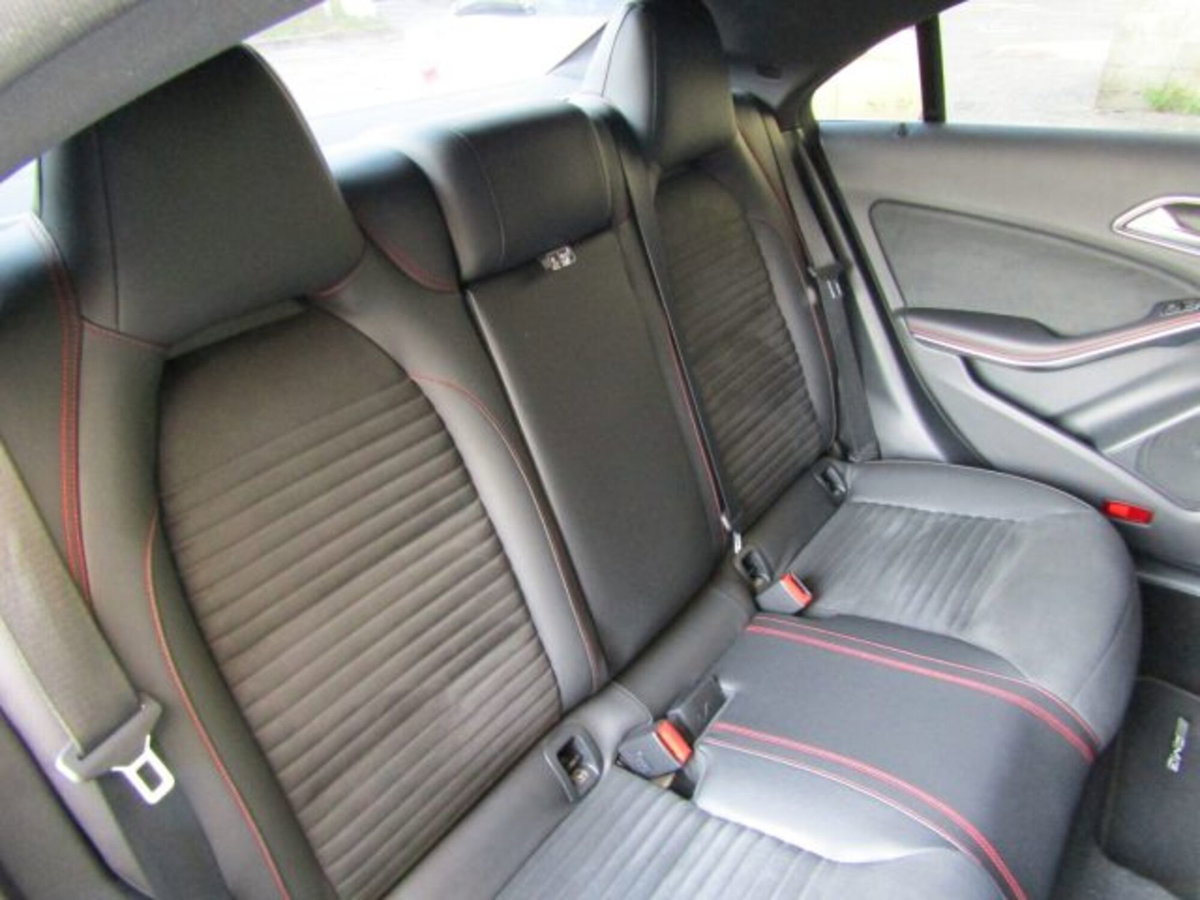 Mercedes-Benz CLA 220 CDI Automatic Premium (12)