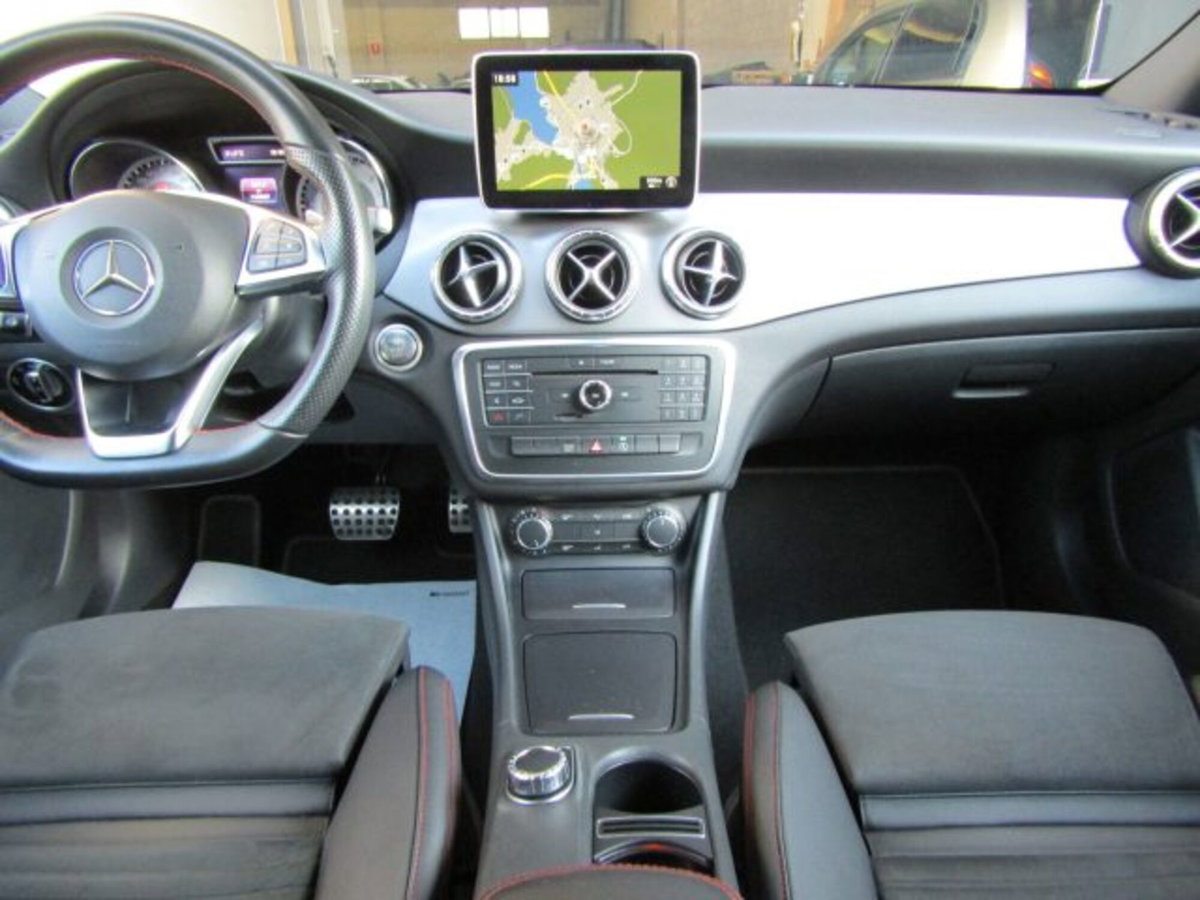 Mercedes-Benz CLA 220 CDI Automatic Premium (18)