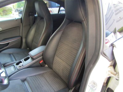 Mercedes-Benz CLA 220 CDI Automatic Premium (9)