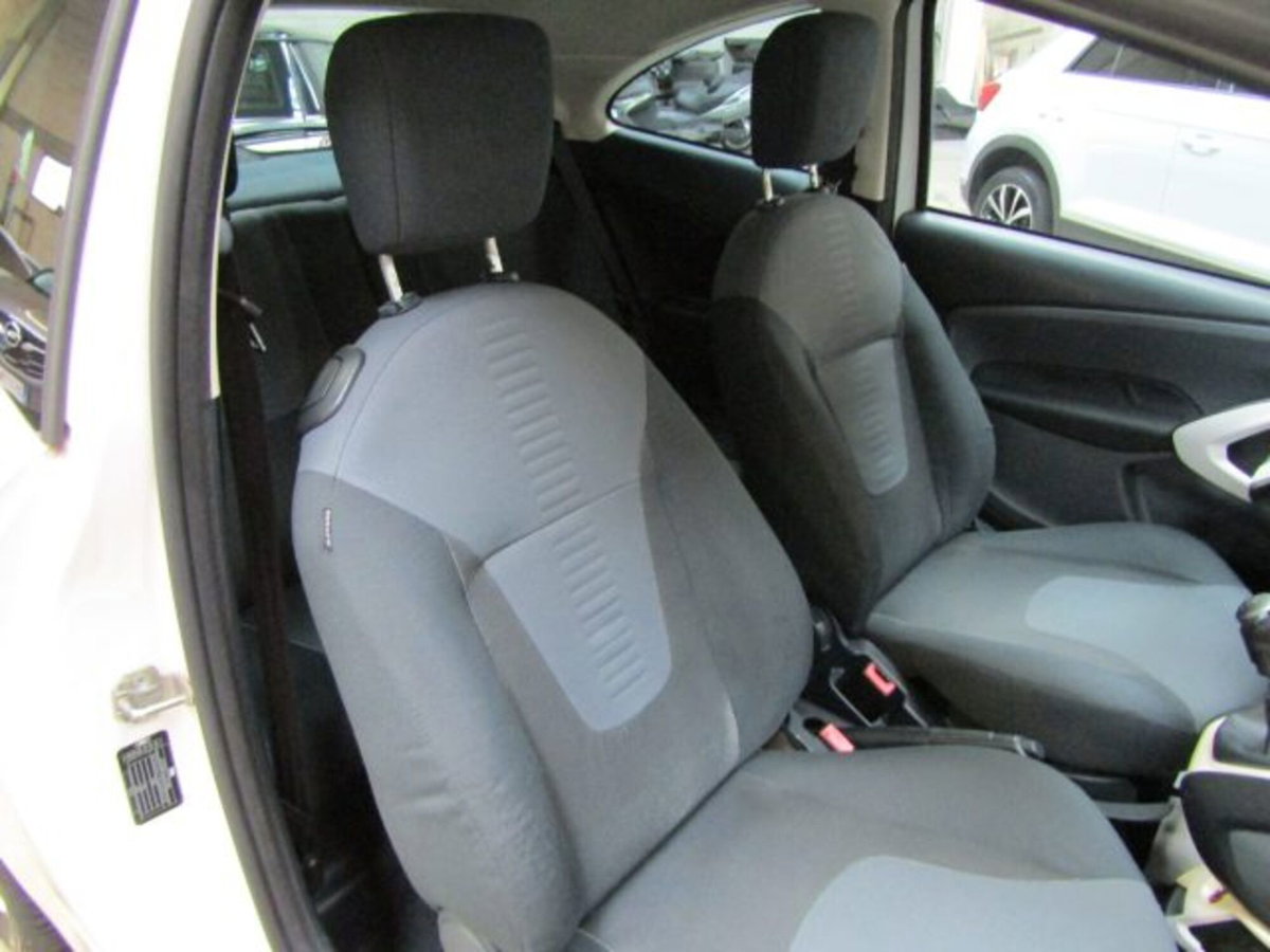 Ford Ka 1.2 8V 69CV (15)