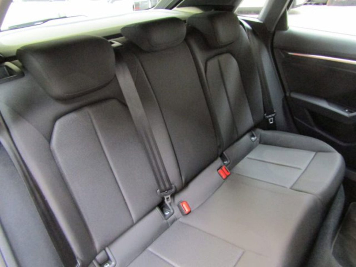 Audi A3 Sportback 30 TFSI Business Advanced (13)