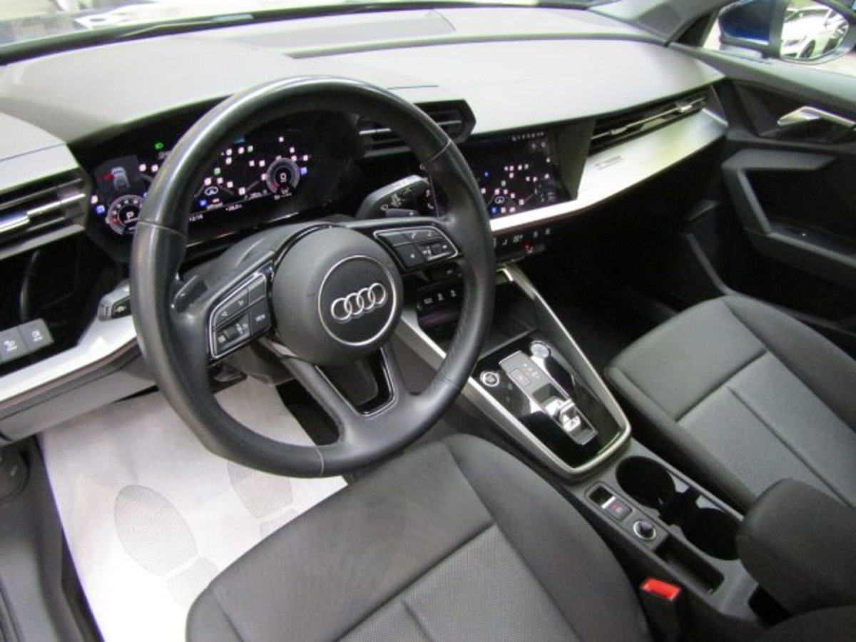 Audi A3 Sportback 30 TFSI Business Advanced (8)