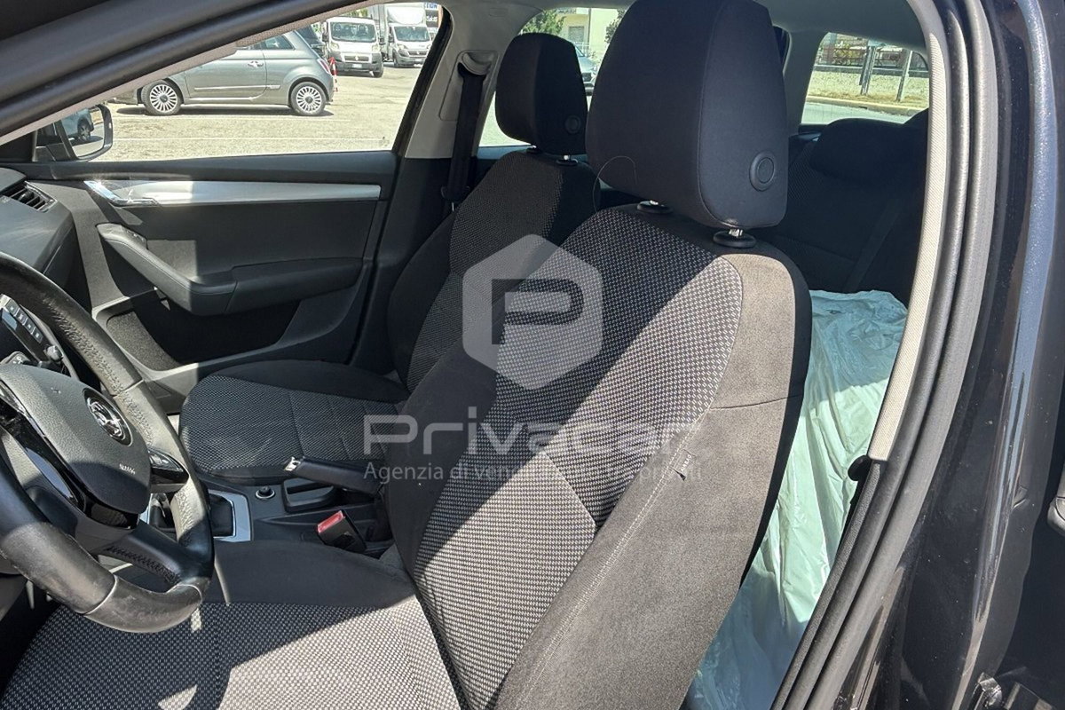 Skoda Octavia Station Wagon 1.4 TSI Wagon Executive G-Tec (13)