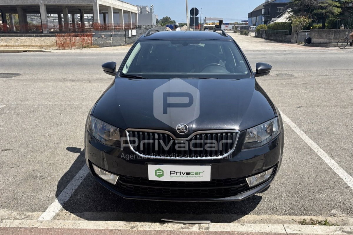 Skoda Octavia Station Wagon 1.4 TSI Wagon Executive G-Tec (2)