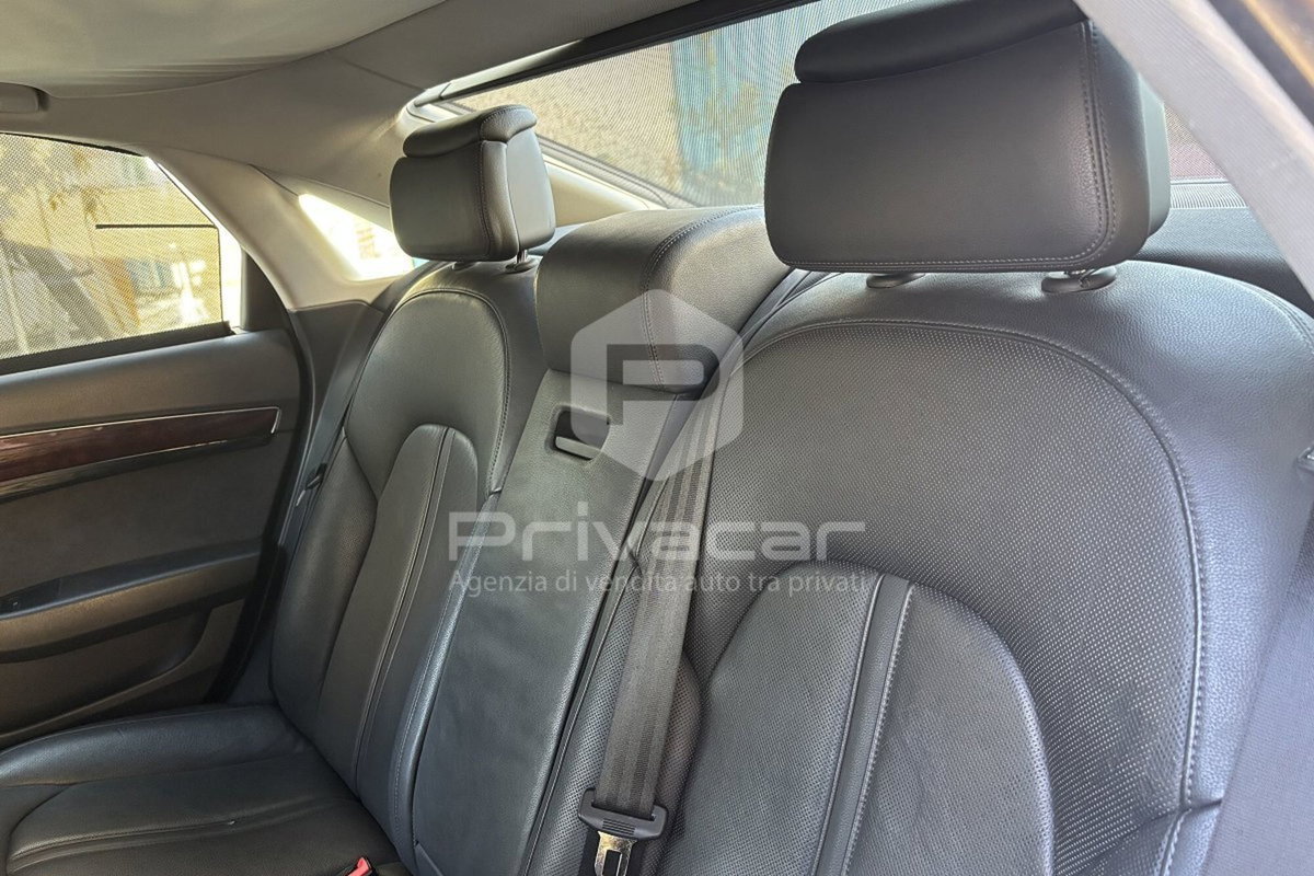 Audi A8 4.2 V8 TDI quattro tiptronic (15)