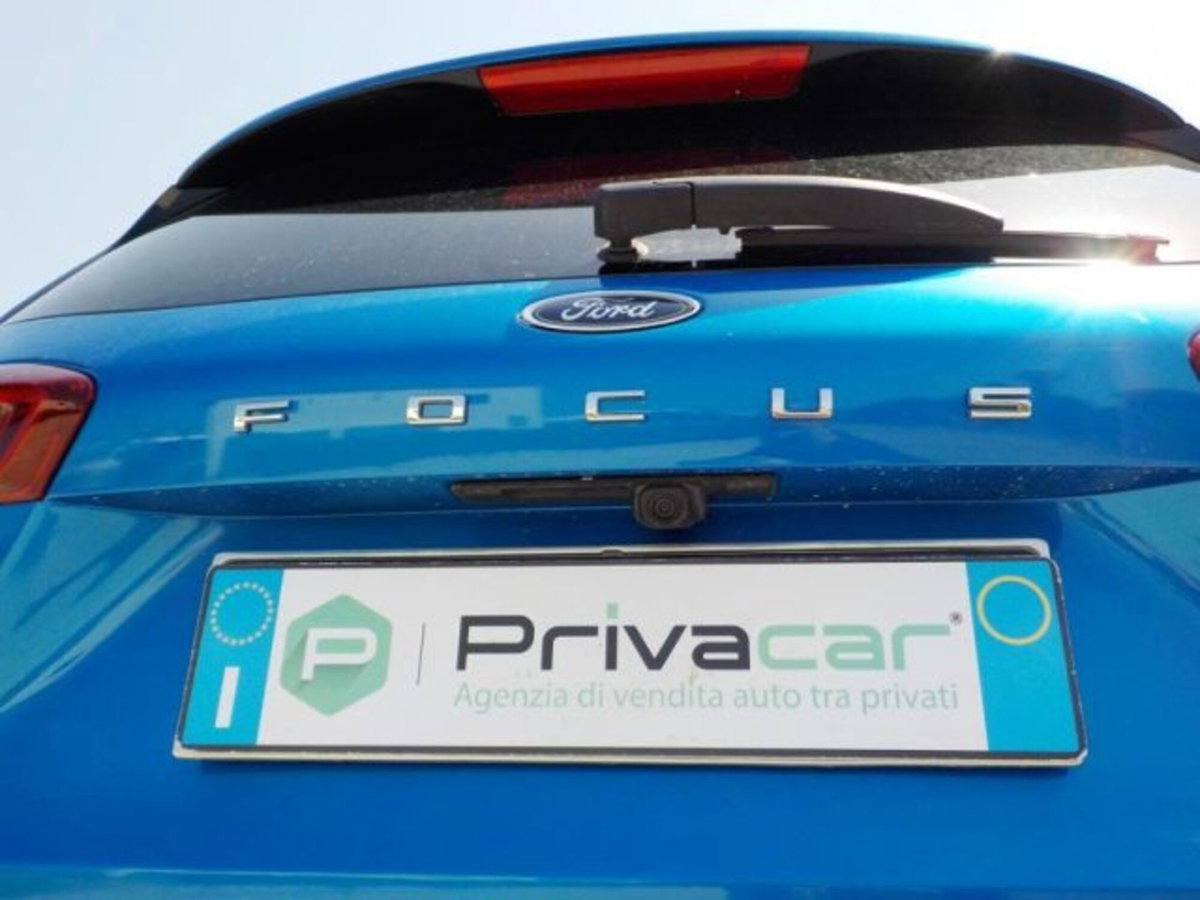 Ford Focus Station Wagon 1.0 EcoBoost Hybrid 155 CV SW ST-Line (17)