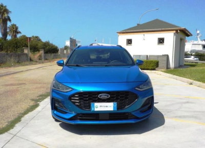 Ford Focus Station Wagon 1.0 EcoBoost Hybrid 155 CV SW ST-Line (2)