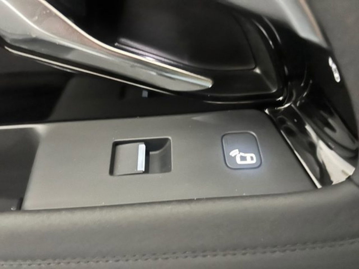 Land Rover Range Rover Evoque 2.0D I4 204 CV AWD Auto R-Dynamic (17)