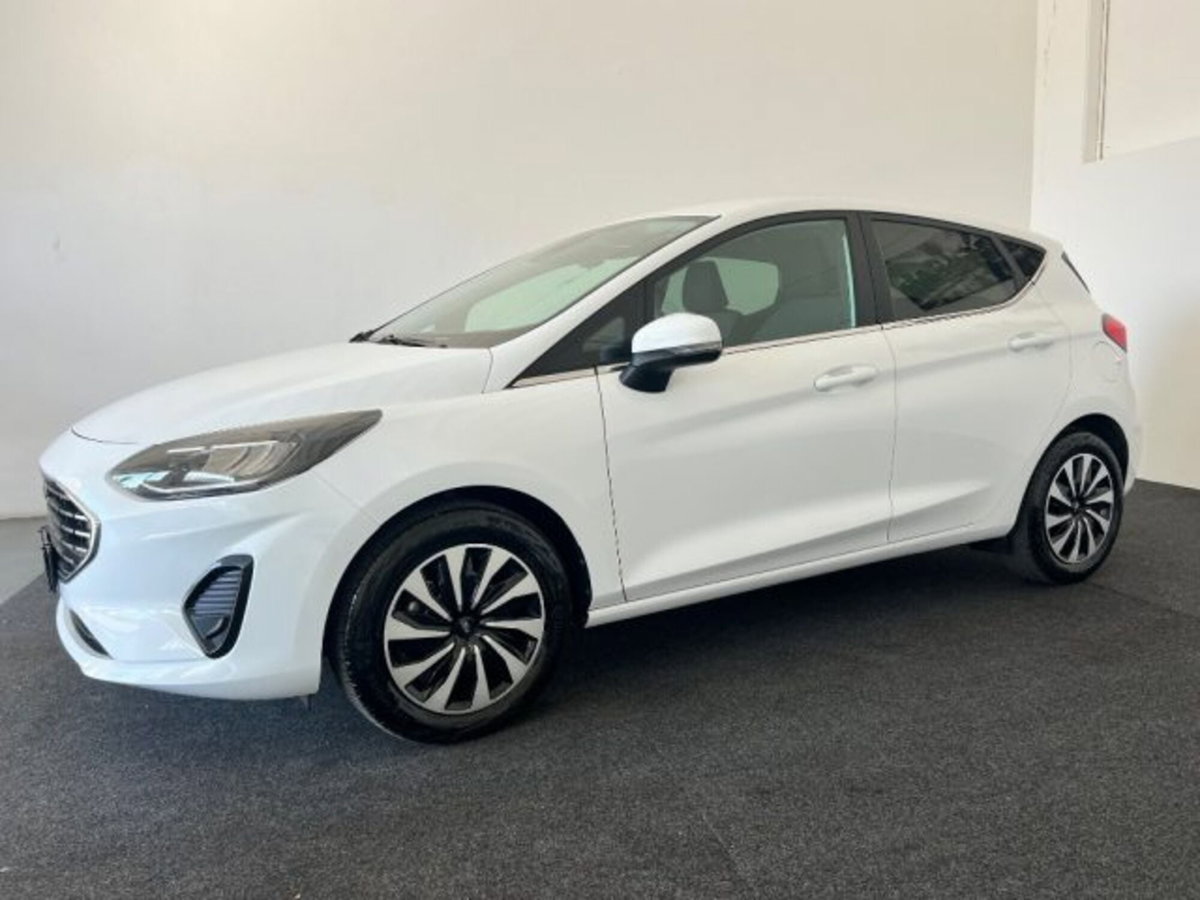 Ford Fiesta 1.0 Ecoboost Hybrid 125 CV 5 porte Titanium (2)