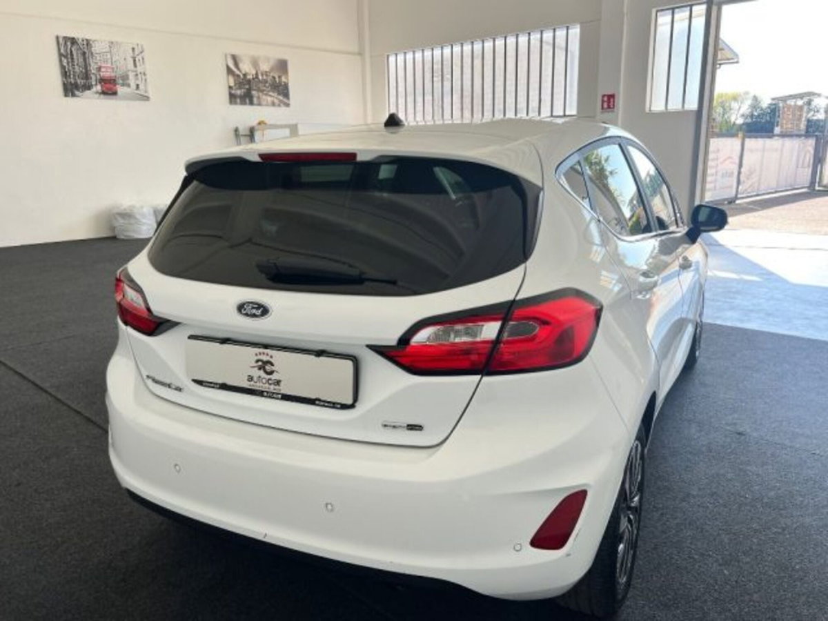 Ford Fiesta 1.0 Ecoboost Hybrid 125 CV 5 porte Titanium (4)