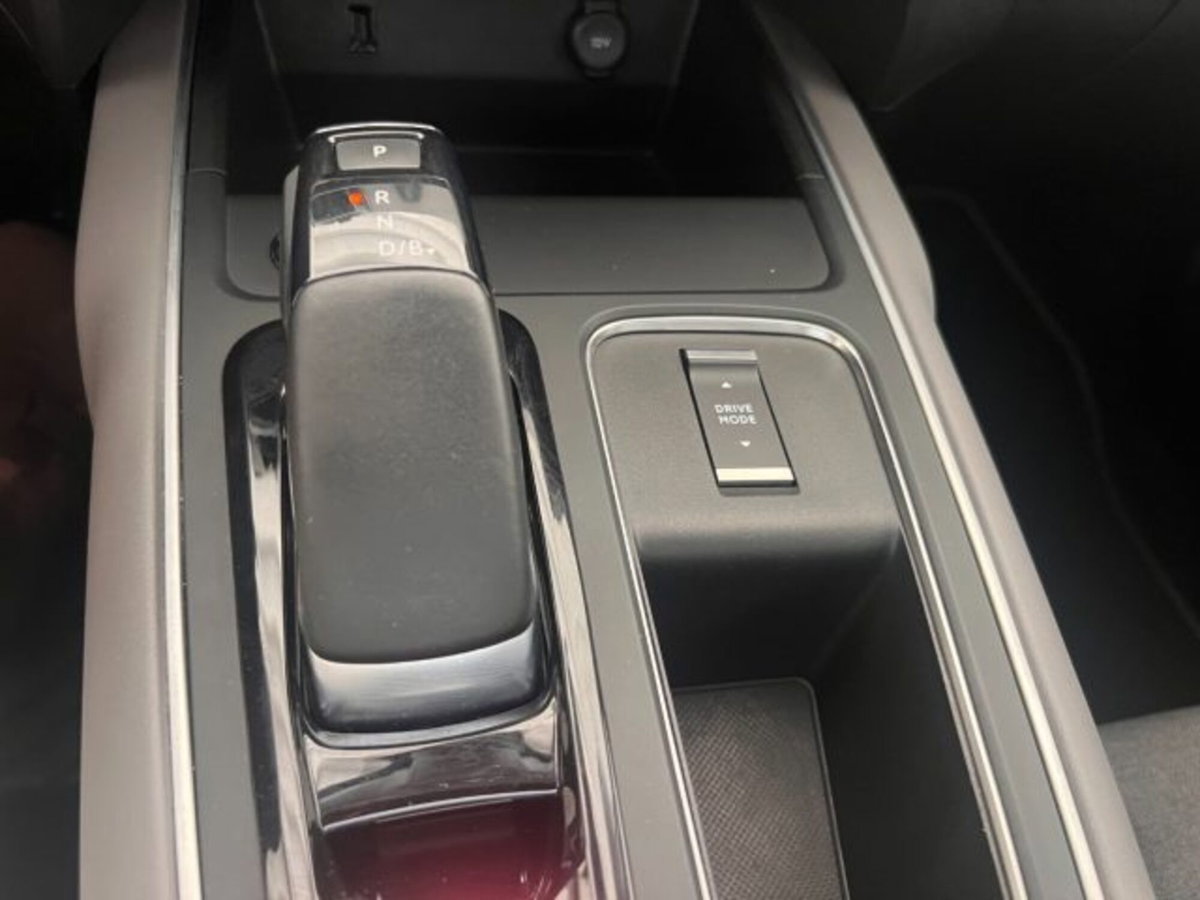 Citroen C5 Aircross Aircross Hybrid 225 E-EAT8 Shine (12)