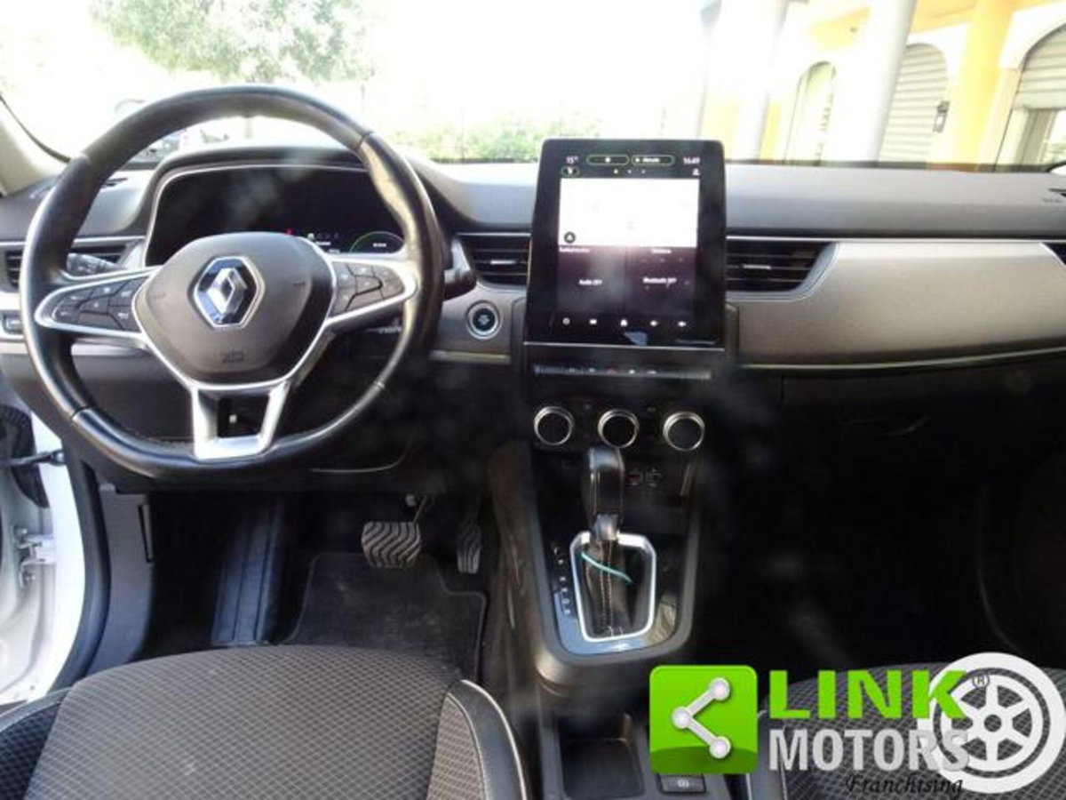 Renault Arkana E-Tech 145 CV Intens (10)