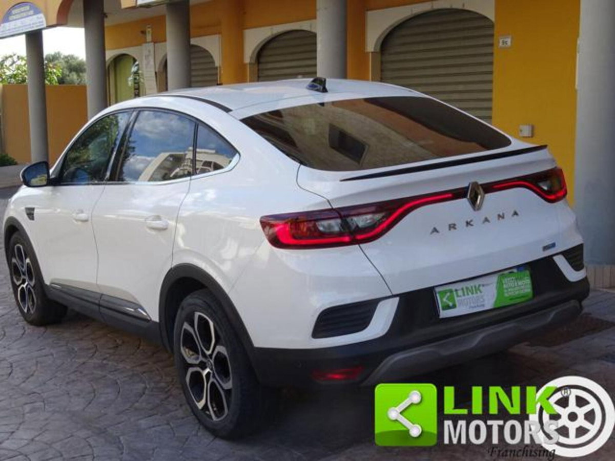 Renault Arkana E-Tech 145 CV Intens (6)